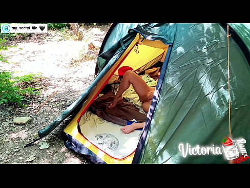 ❤️ Gikuha sa camera Passionate jerk off Stranger in a tent ❤️❌ super sex sa amon ❤