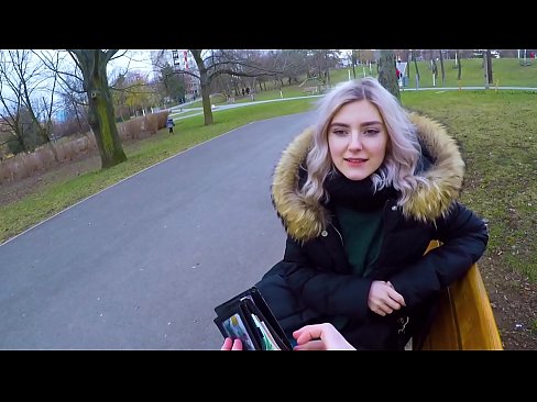 ❤️ Gitulon ang init nga cum sa usa ka estranghero alang sa kuwarta - blowjob sa parke ni Eva Elfie ❤️❌ super sex sa amon ❤